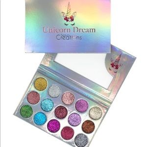 Beauty Creations Unicorn Glitter Eyeshadow